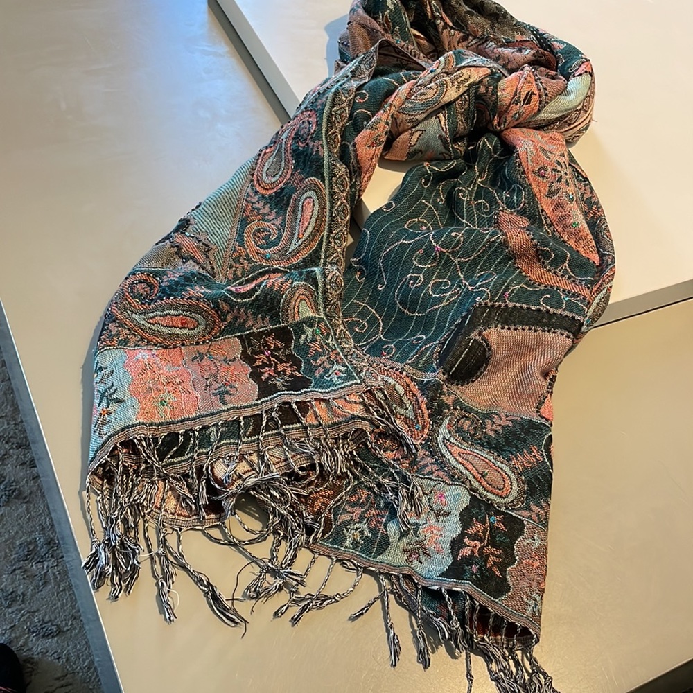 Pashmina wrap